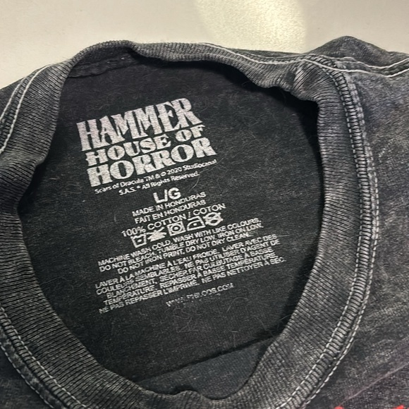 Scars of Dracula T-shirt - Picture 2 of 3